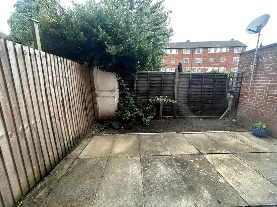 Cosy Entire One Bedroom Hideaway Bromley Exterior foto